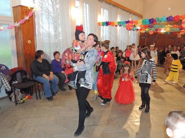 detsky-maskarny-karneval-2014-042