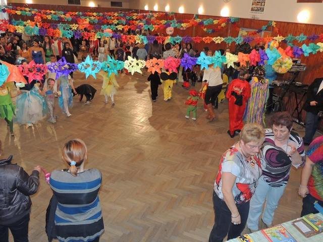 detsky-maskarny-karneval-2014-046